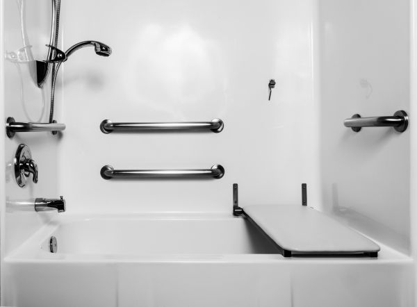 Accessible Tub Installation in Northfield
