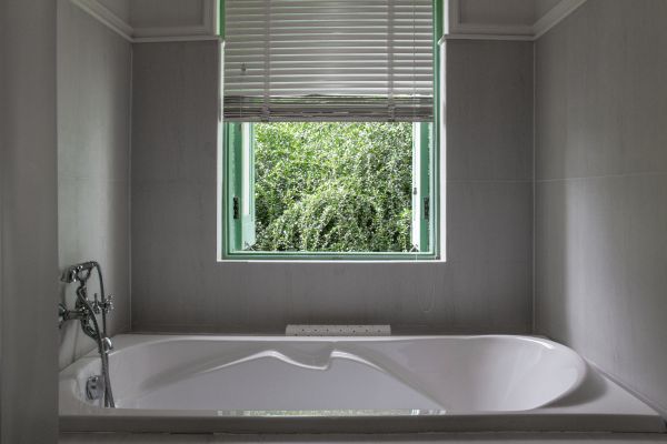 Fiberglass Tub Installation in Northfield
